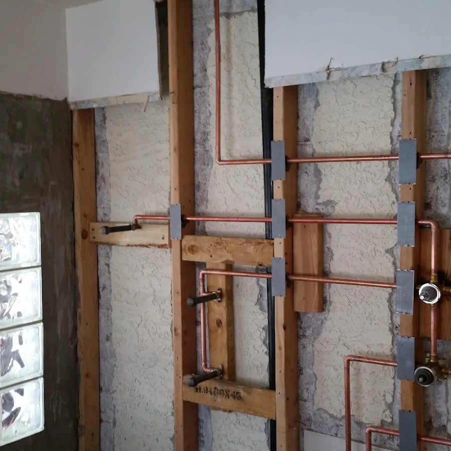Copper pipe installation for Emergency Plumber in Bremen